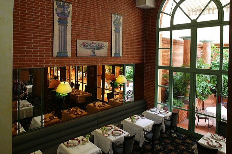 Plaza Capitole Hotel
