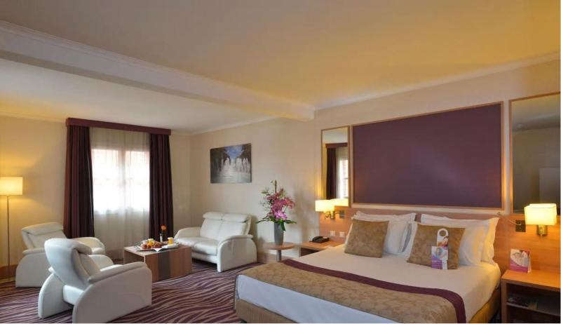 Plaza Capitole Hotel 4*